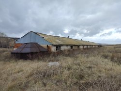 Нежилое здание, общая площадь 703,4 кв.м., адрес: Оренбургская область, Абдулинский район, с…