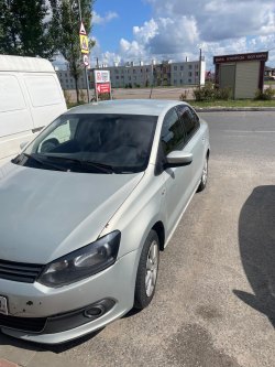 Автомобиль марки VOLKSWAGEN модель Polo