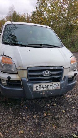 Автомобиль легковой Hyundai Starex KMHWR81JP6U755545, 2006 г.в., цвет белый.