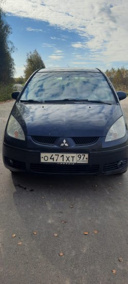 легковой автомобиль МИЦУБИСИ COLT