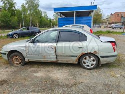 Hyundai Elantra, 2004 года, 105 лс, 300 000 км, АКПП