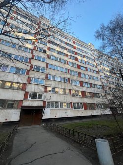 1/2 доля квартиры в г. Санкт-Петербург