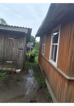 1/3 доля в праве на жилое здание, площадь: 34,6 кв.м., кадастровый номер: 60:23:0010320:41 и 1/3…