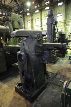 Вертикально-фрезерный станок, инвентарный номер: 360, Санкт-Петербург, Рощинская ул., 24