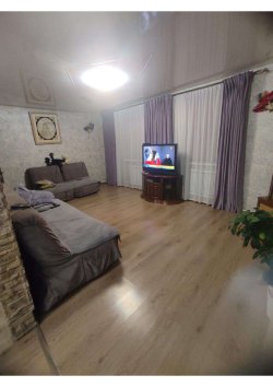 1/4 доли в жилом доме, площадь дома 84 кв.м., адрес (местонахождение): Россия, Приморский край…