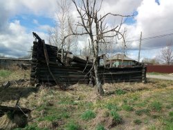 Жилой дом и земельный участок под ним, расположенный по адресу: Кировская область, Верхнекамский…