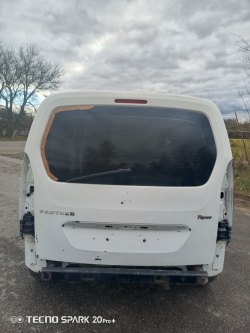 Легковой универсал, марка: Peugeot, модель: Partner, год изготовления: 2010, цвет: Белый, VIN:…