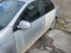 автомобиль марки VOLKSWAGEN модель Jetta 2008 г.в. VIN-номер XW8ZZZ1KZ8G100739, цвет серебристый…