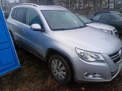 Автомобиль легковой VOLKSWAGEN TIGUAN, VIN XW8ZZZ5NZBG110261.