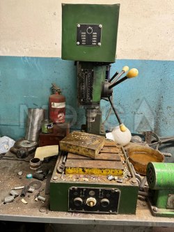 Станок настольно сверлильный вертикальный