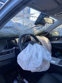 Легковой автомобиль