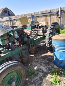 Трактор колесный Т-25