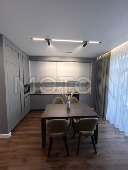 Квартира в Челябинске, 56 кв.м, 2 комн. 