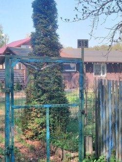 Земельный участок 400 +/- 7 кв.м. и здание 35 кв.м в Калуге