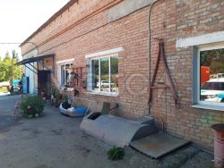 Здание 130,8 кв.м и сооружение 538,1 кв.м в Северной Осетии-Алании, Hyundai Elantra, 2010