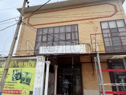 Здание 1077 кв. м. и земельные участки в Астрахани 