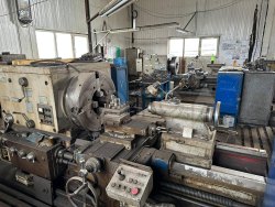 Станок токарный 1A83