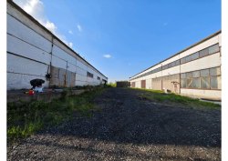 Комплекс зданий с земельным участком для размещения производства, включающий:
- здание, площадью…