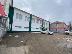 Нежилое здание - 677,6 кв. м, право аренды земельного участка- 577 кв. м, адрес: Республика…