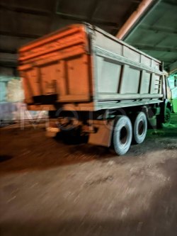 Самосвал КамАЗ 452802, 2004 года