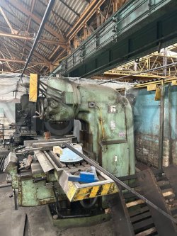 Станок вертикально-фрезерный FSS 315/1250