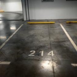 Машино-место, адрес г. Москва, ул. Омская, дом. 7А площадью 16.1 м.2