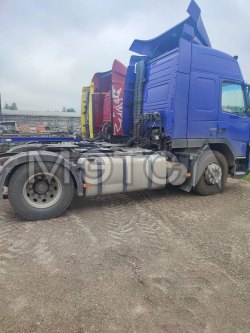 Грузовой тягач седельный VOLVO FM-TRUCK4X2, 2011 года