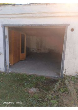 Земельный участок в Оренбургской обл., 1800 кв.м.