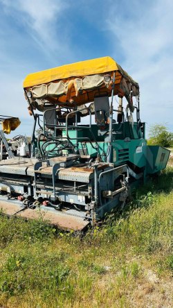 Асфальтоукладчик VOGELE AG SUPER 1800 0901СА92, 2004 года.