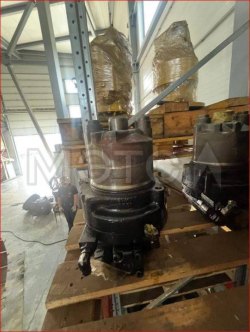 Гидромотор поворота в сборе с редуктором САТ320