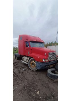 Елисеева Л.с. -  Грузовой автомобиль, марка: Freightliner , модель: Century Class CST120, год…