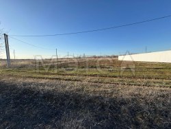 Сооружение 38 кв.м. и земельный участок 730 кв.м. в Саратовской обл.