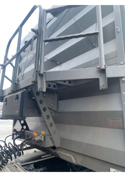 АО «Сбербанк Лизинг»  Лот №3924. Прицеп специализированный, для перевозки зерна и комбикорма, 2023