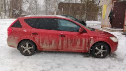 Легковой автомобиль марки KIA CEE'D