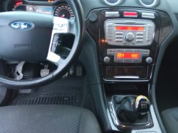 Автомобиль марки FORD MONDEO