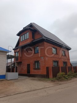 Дом, 186,8 кв.м и земельный участок, 537 кв.м в Татарстане