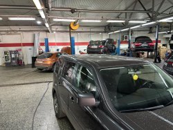 Нежилое здание площадью 2002,3 кв.м., количество этажей 2 (в т.ч. подземных 1), с кадастровым…