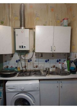 1/3 доля в праве на жилое помещение, площадь: 40,6 кв.м., адрес (местонахождение): Ростовская…