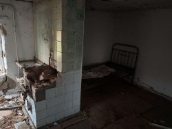 Лот № 1: 1/4 в праве собственности на земельный участок с кадастровым номером 61:26:0160201:68…