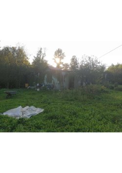 Нежилое здание, площадь: 14,1 кв.м., кадастровый номер: 40:27:010208:29 и земельный участок…