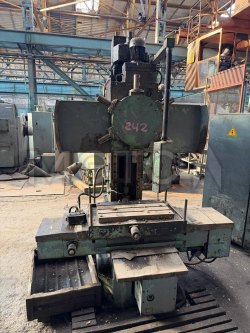 Станок вертикально-сверлильный с ЧПУ 2Р135Ф2-1 