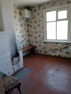 Жилой дом и земельный участок