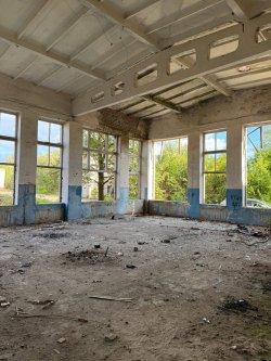 Лот № 1: Нежилое здание - Школа, общей площадью 1740,8 кв.м., кадастровый номер 39:09:020405:60…