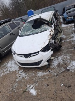 HYUNDAI ELANTRA NEW MD 2014 г.в., белый, восстановлению не подлежит Лот №1 Лот №1