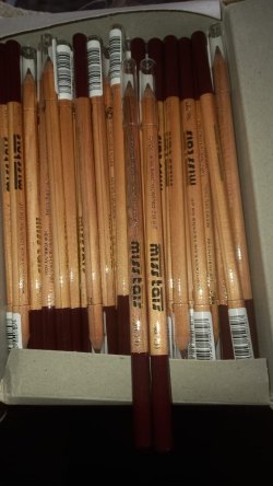 Деревянные профессиональные косметические гипоаллергенные карандаши марки miss tais