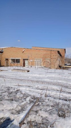 Здание 1219,6 кв.м. и земельный участок 5 152+/-50 кв.м. в амурской обл. 