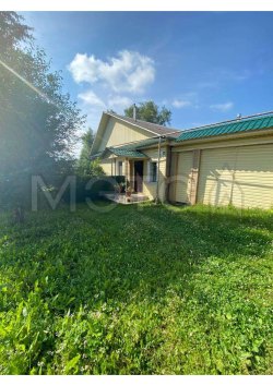 1/8 доля дома и 1/8 доля земельного участка в Свердловской обл. 