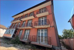 Здание 17 кв.м. и земельный участок 894 кв.м. в Севастополе 