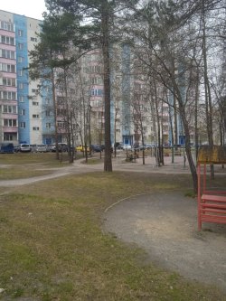 1/3 общей долевой собственности на жилое помещение площадью 54.8 кв.м.