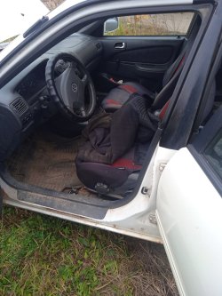 Легковой автомобиль, марка: Tayota, модель: Corolla, год изготовления: 2001, цвет: белый, VIN:…